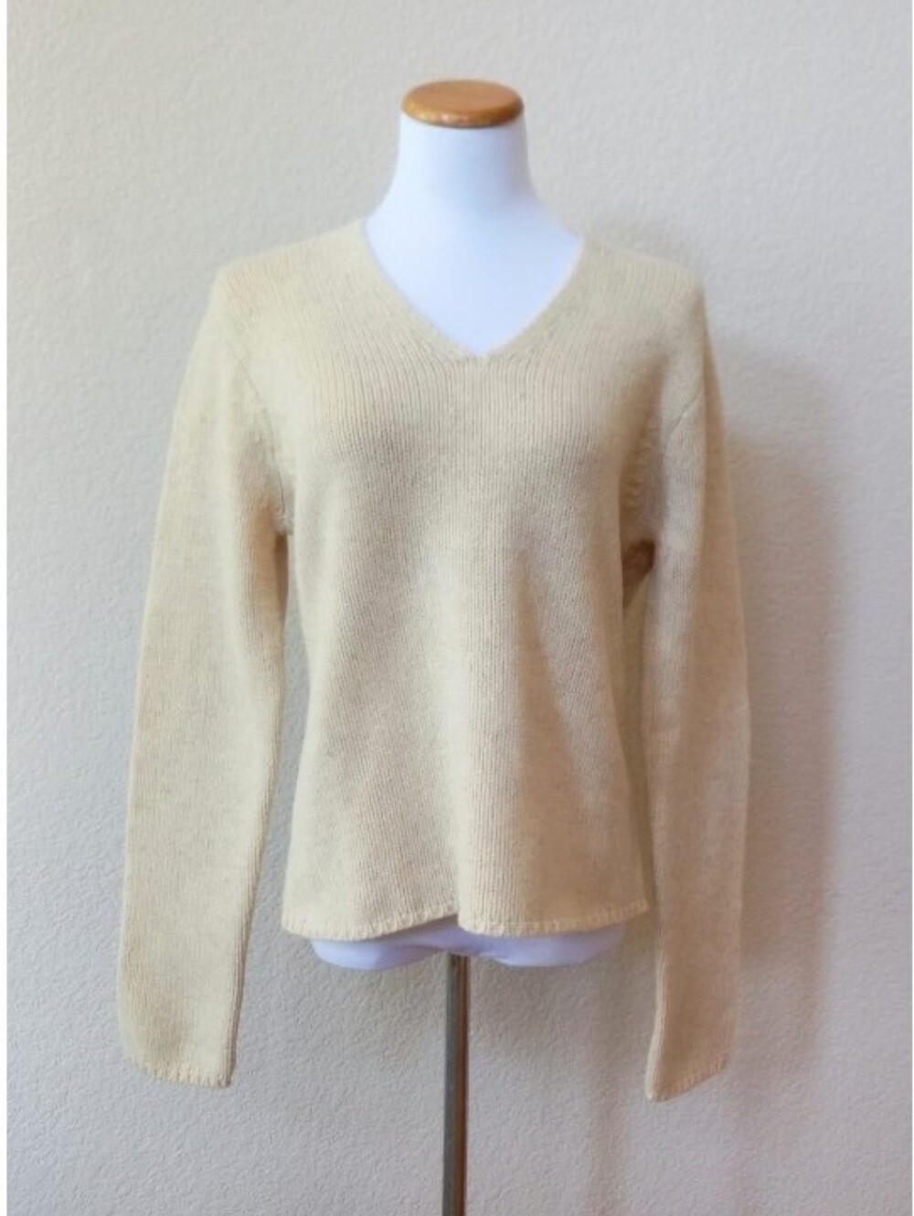 J. Crew vintage Y2K cream lambswool V-neck sweater with elbow patche details